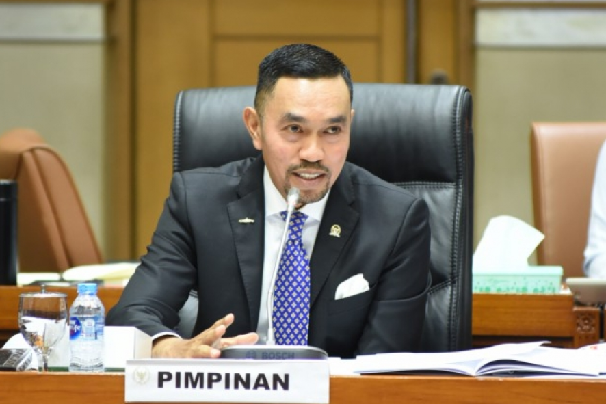 podiumnews.com-DPR Minta Kapolri Sikat Mafia Obat Penanganan Covid-19